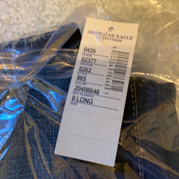 American Eagle Straight Mid Rise 8 Long Jean - Picture 3 of 4